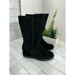 Skechers boots size 6.5